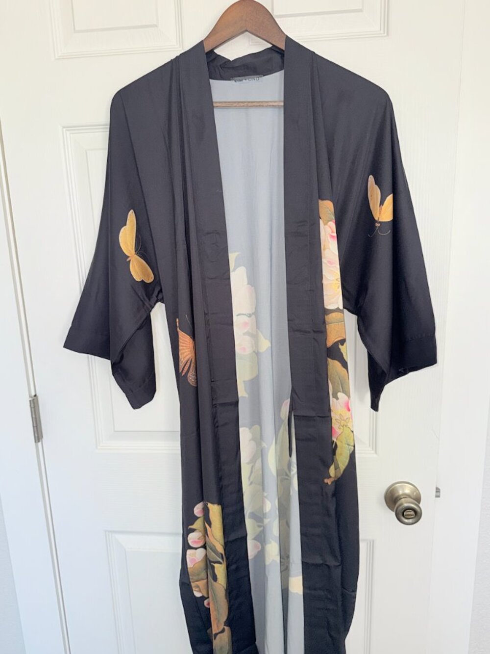 Kimono Robe - Picture 2 of 7